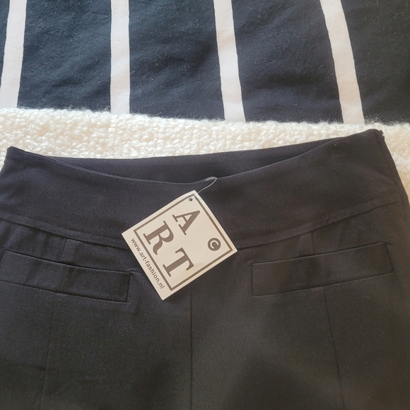 ART Skinny Pants - Picture 3 of 6